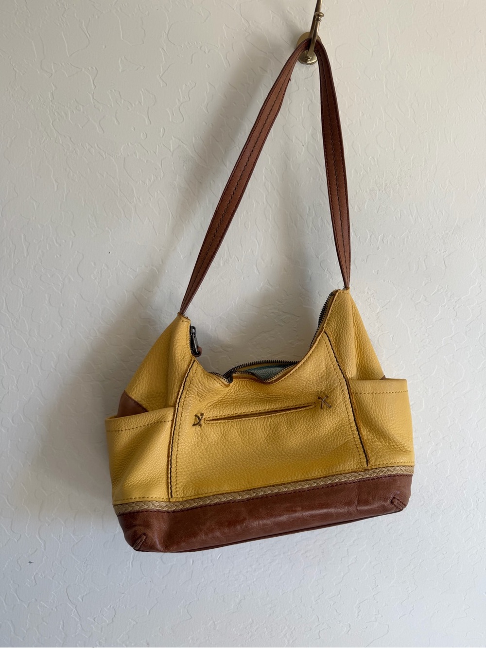 The Sak Yellow & Brown Two-Tone Leather Hobo Shoulder Bag Purse Tassel Boho - Picture 5 of 10